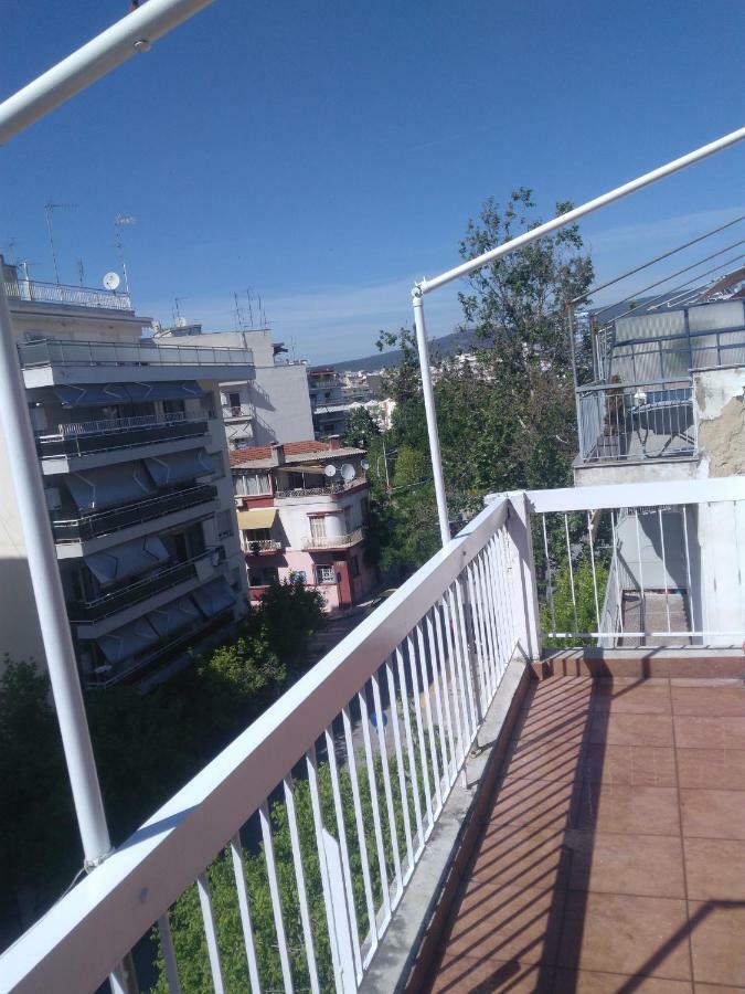 Cozy Penthouse Next To Metro Station Daire Selanik Dış mekan fotoğraf
